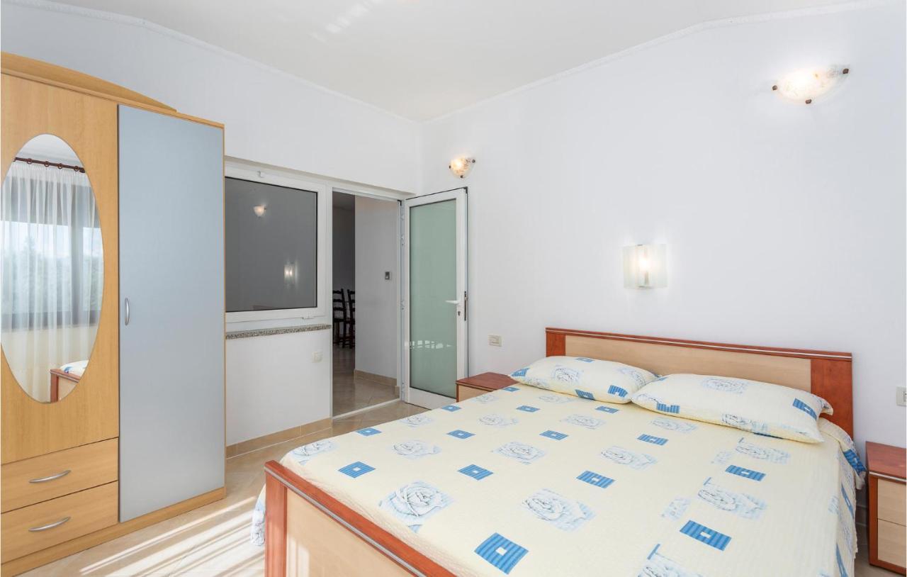 Nice Apartment In Jurandvor With Wifi Dış mekan fotoğraf